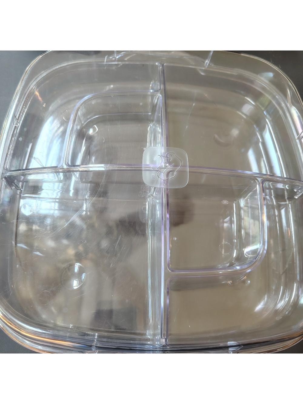 The Pampered Chef Clear 4-Compartment Serving & Storage Tray